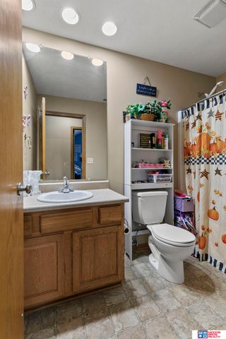 5408 N 15th Street, Lincoln, NE 68521