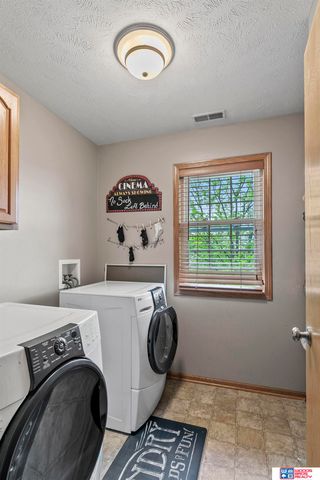5408 N 15th Street, Lincoln, NE 68521