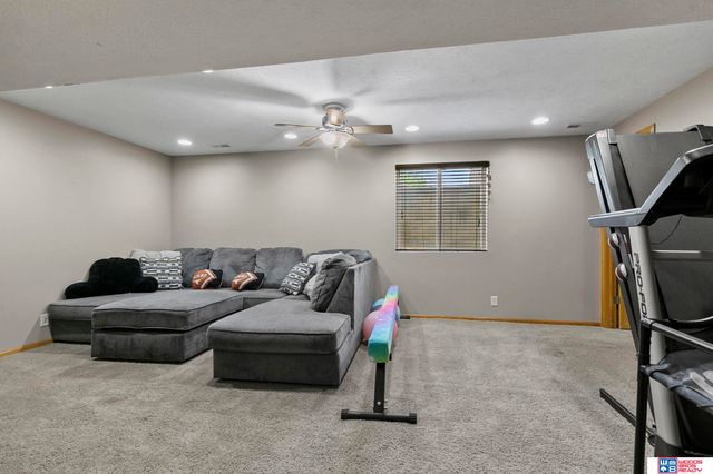 5408 N 15th Street, Lincoln, NE 68521