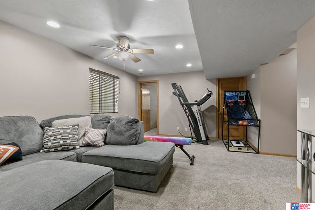 5408 N 15th Street, Lincoln, NE 68521