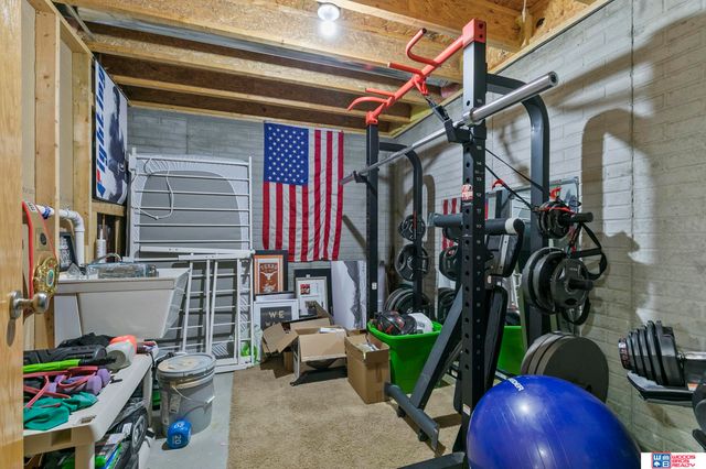 5408 N 15th Street, Lincoln, NE 68521