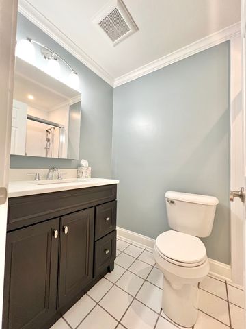 1166 Buckingham Road C1, Wheeling, IL 60090