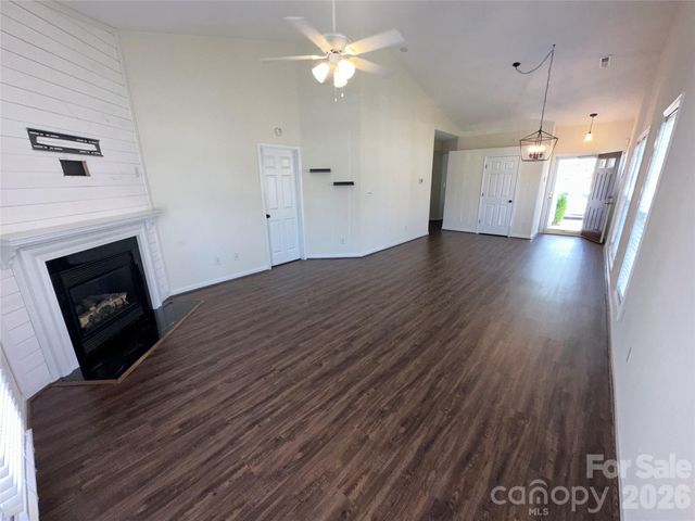 4047 Center Place Drive, Harrisburg, NC 28075