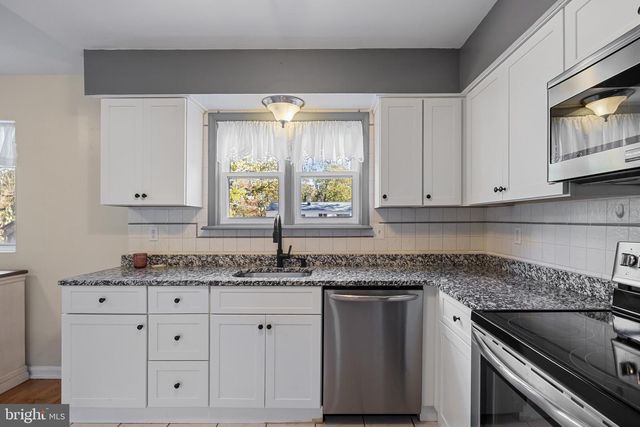 409 FLORIDA TRL, Browns Mills, NJ 08015