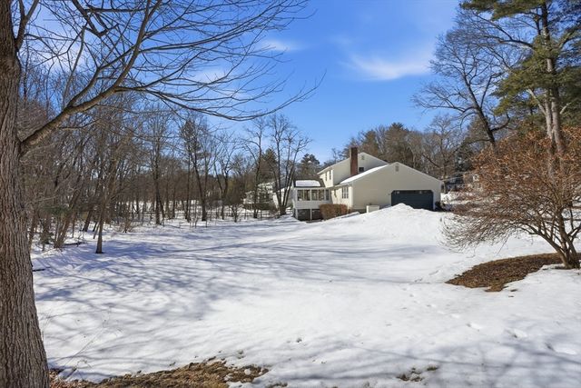 5 Kirsi Circle, Westford, MA 01886