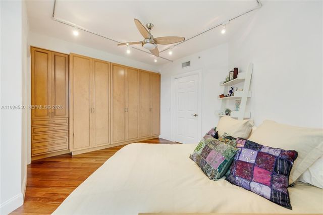 13627 Deering Bay Dr 1004, Coral Gables, FL 33158