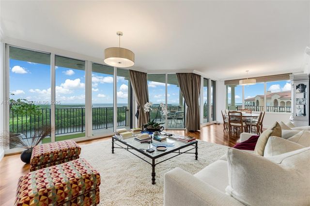 13627 Deering Bay Dr 1004, Coral Gables, FL 33158