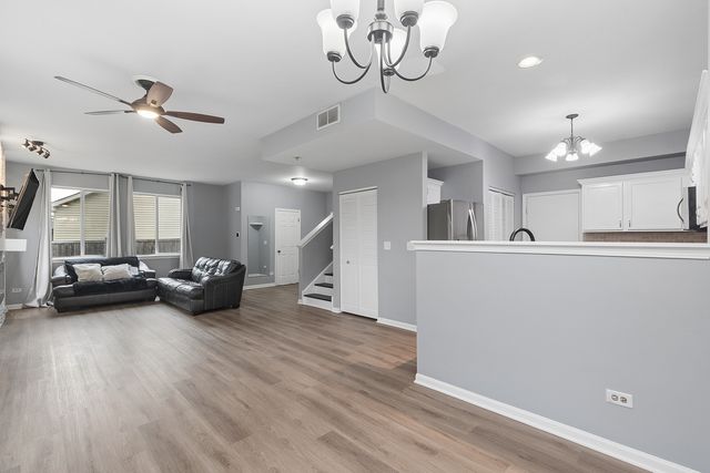 3117 Gloria Lane, Joliet, IL 60435