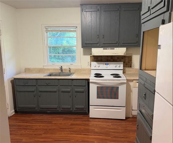 828 Catherine Street, Forest Park, GA 30297