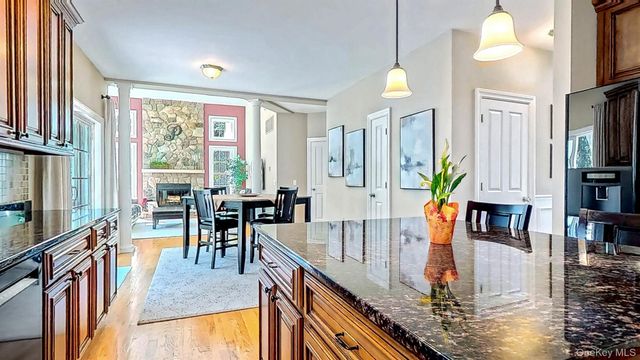 28 Madison Court, Wallkill, NY 12589