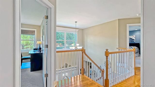 28 Madison Court, Wallkill, NY 12589