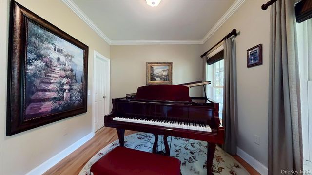 28 Madison Court, Wallkill, NY 12589