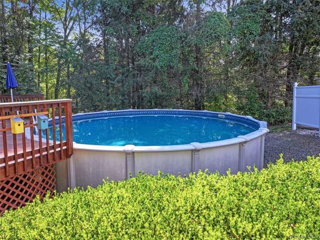 28 Madison Court, Wallkill, NY 12589