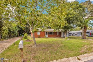 341 Spratley Avenue, Biloxi, MS 39531