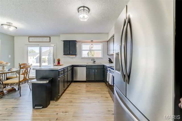 415 Lantana Lane, St Peters, MO 63376