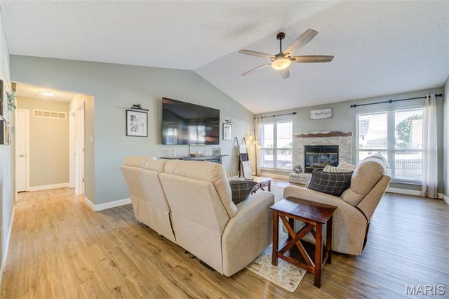 415 Lantana Lane, St Peters, MO 63376