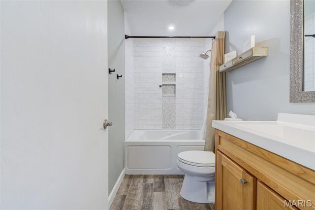 415 Lantana Lane, St Peters, MO 63376