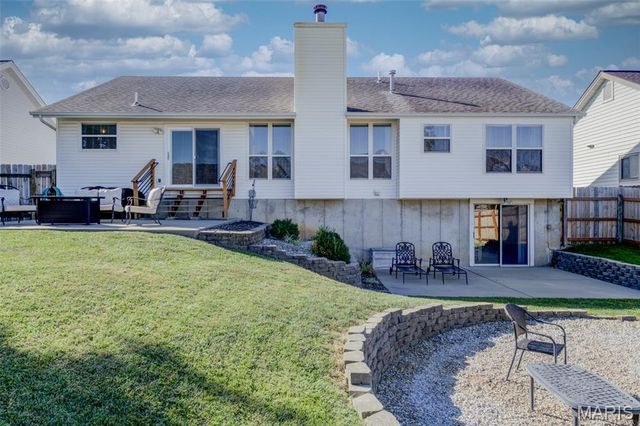 415 Lantana Lane, St Peters, MO 63376