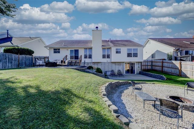 415 Lantana Lane, St Peters, MO 63376