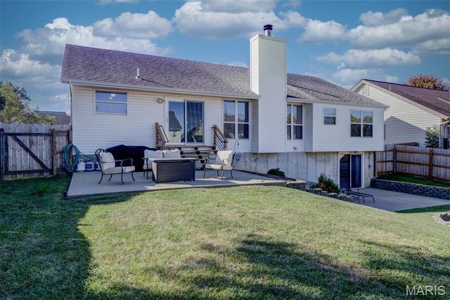 415 Lantana Lane, St Peters, MO 63376