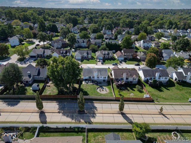415 Lantana Lane, St Peters, MO 63376