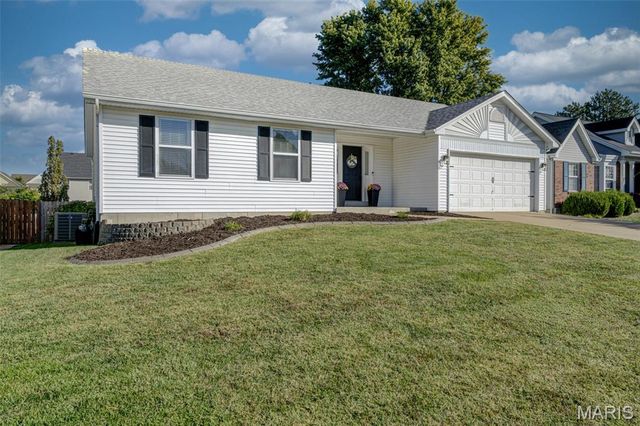 415 Lantana Lane, St Peters, MO 63376