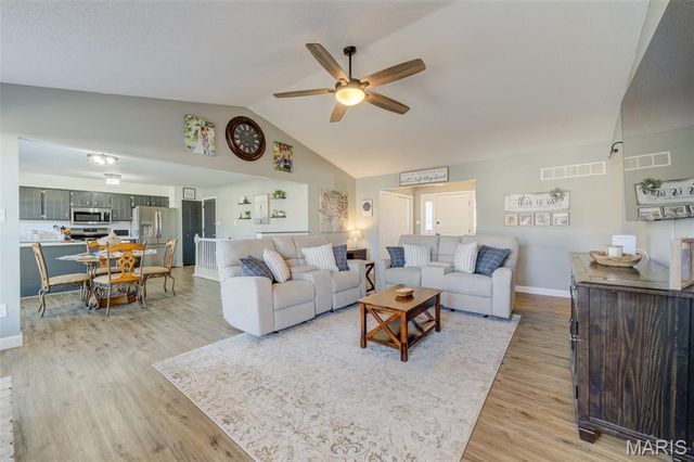 415 Lantana Lane, St Peters, MO 63376