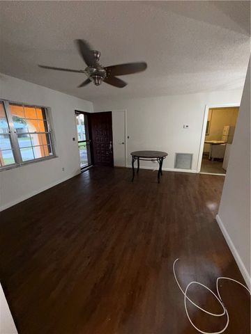 2426 4th Place, Vero Beach, FL 32962