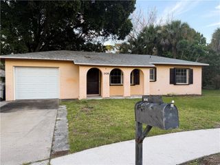 2426 4th Place, Vero Beach, FL 32962