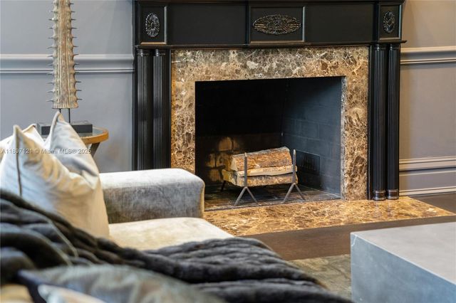 26 Tahiti Beach Island Rd, Coral Gables, FL 33143