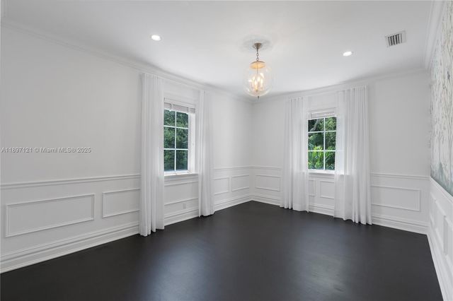 26 Tahiti Beach Island Rd, Coral Gables, FL 33143