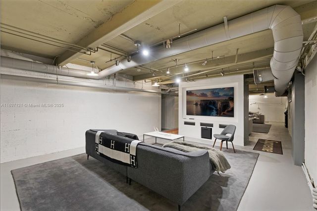 26 Tahiti Beach Island Rd, Coral Gables, FL 33143