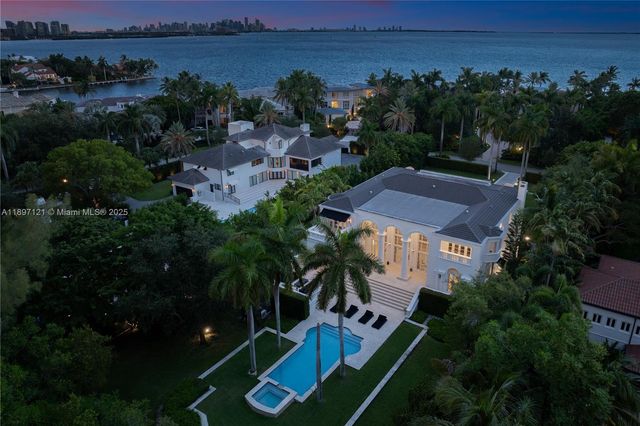 26 Tahiti Beach Island Rd, Coral Gables, FL 33143
