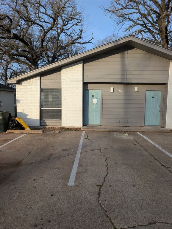4123 Old Hearne Road, Bryan, TX 77803