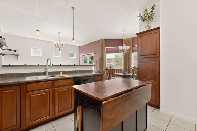 10515 Toledo Street NW, Albuquerque, NM 87114