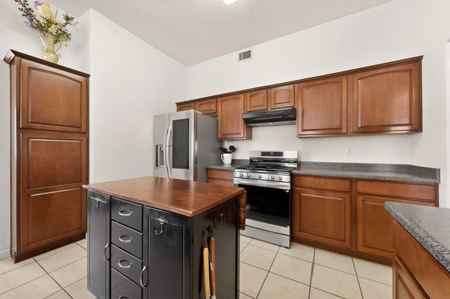 10515 Toledo Street NW, Albuquerque, NM 87114