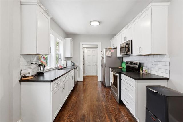 1585 Olympian Circle SW, Atlanta, GA 30310