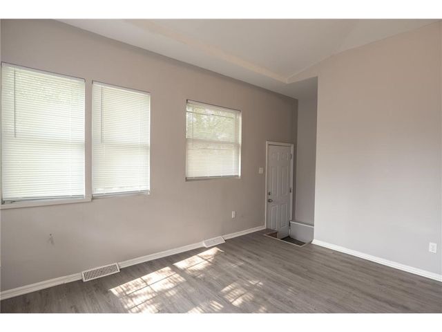 1125 Margaret Street, Saint Paul, MN 55106