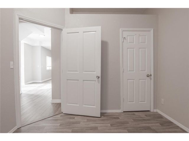 1125 Margaret Street, Saint Paul, MN 55106