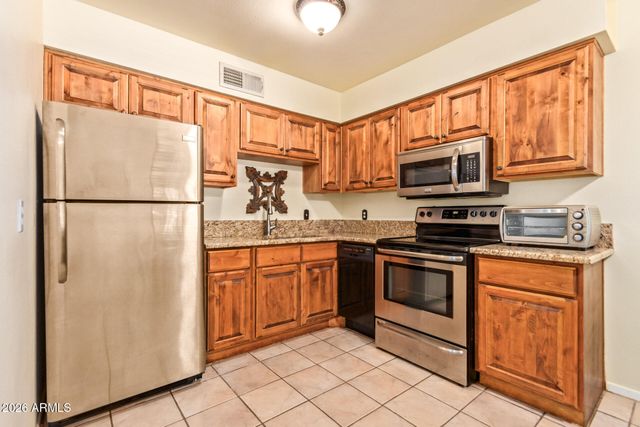 3626 N 37th Street 11, Phoenix, AZ 85018