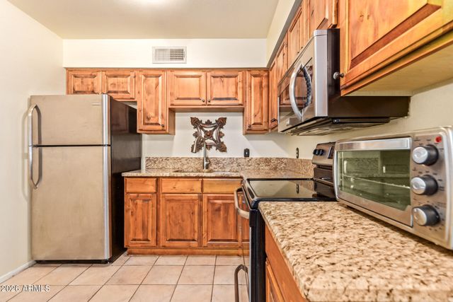 3626 N 37th Street 11, Phoenix, AZ 85018