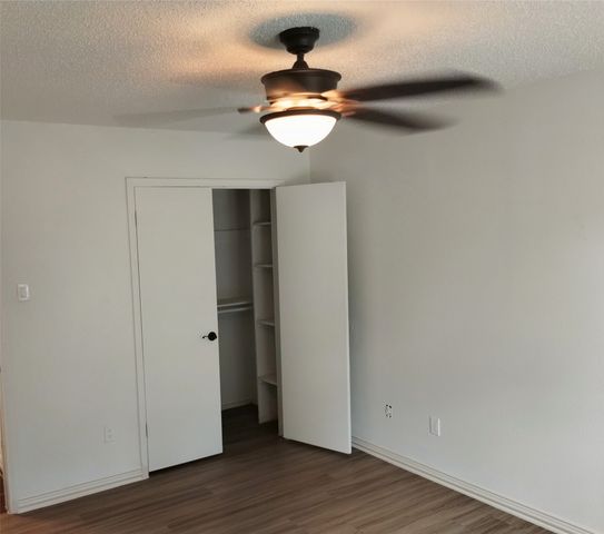 704 Manhattan Drive, Dallas, TX 75217