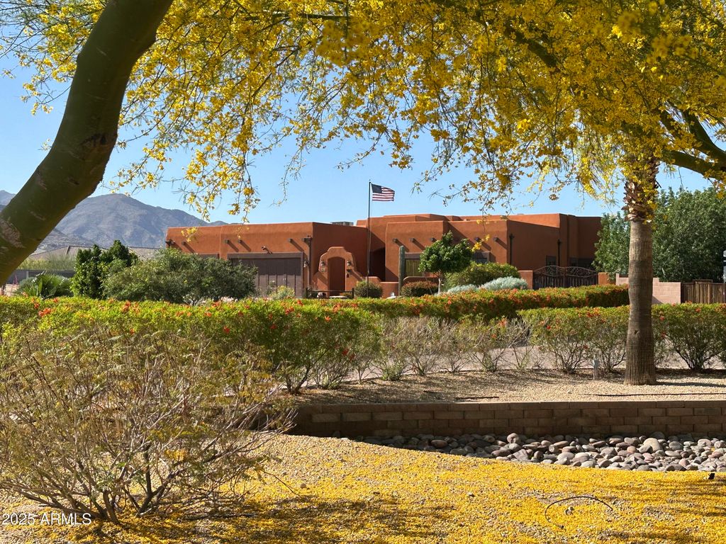 19532 W GEORGIA Avenue, Litchfield Park, AZ 85340