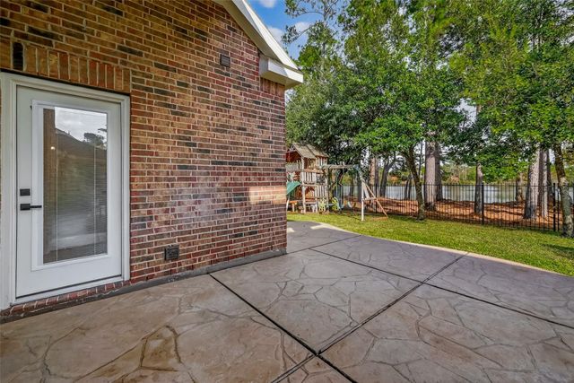 34 Wood Drake Pl, Tomball, TX 77375