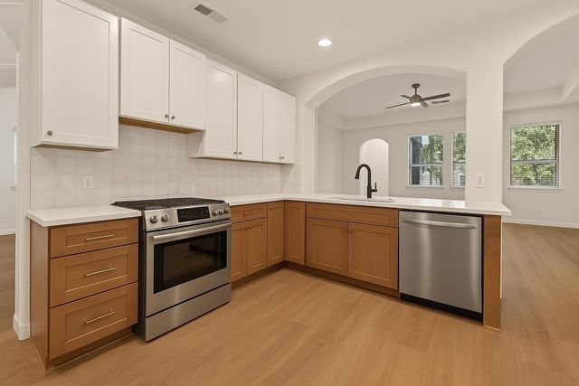 34 Wood Drake Pl, Tomball, TX 77375