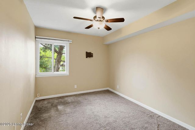 1935 Gardiner Ln D62, Louisville, KY 40205