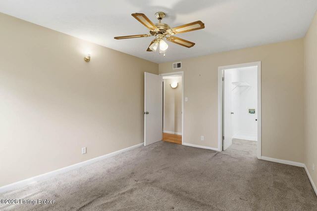 1935 Gardiner Ln D62, Louisville, KY 40205