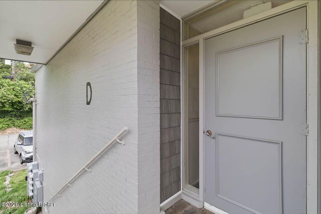 1935 Gardiner Ln D62, Louisville, KY 40205