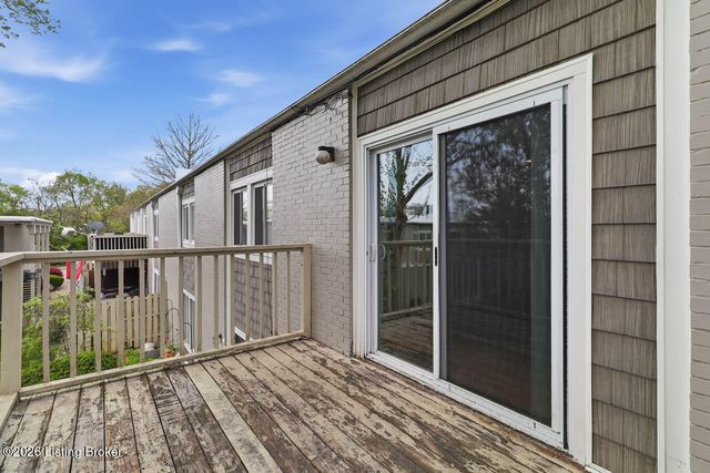 1935 Gardiner Ln D62, Louisville, KY 40205