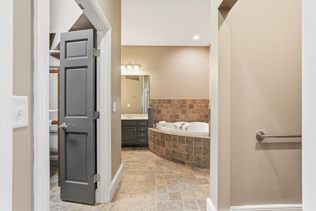 2005 Alan John Way, Lebanon, TN 37087